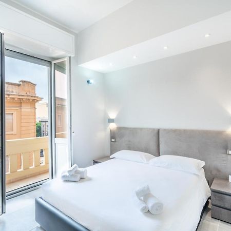 Kuzu Apts - City Center - Wifi Ac Tv Leilighet Cagliari Eksteriør bilde