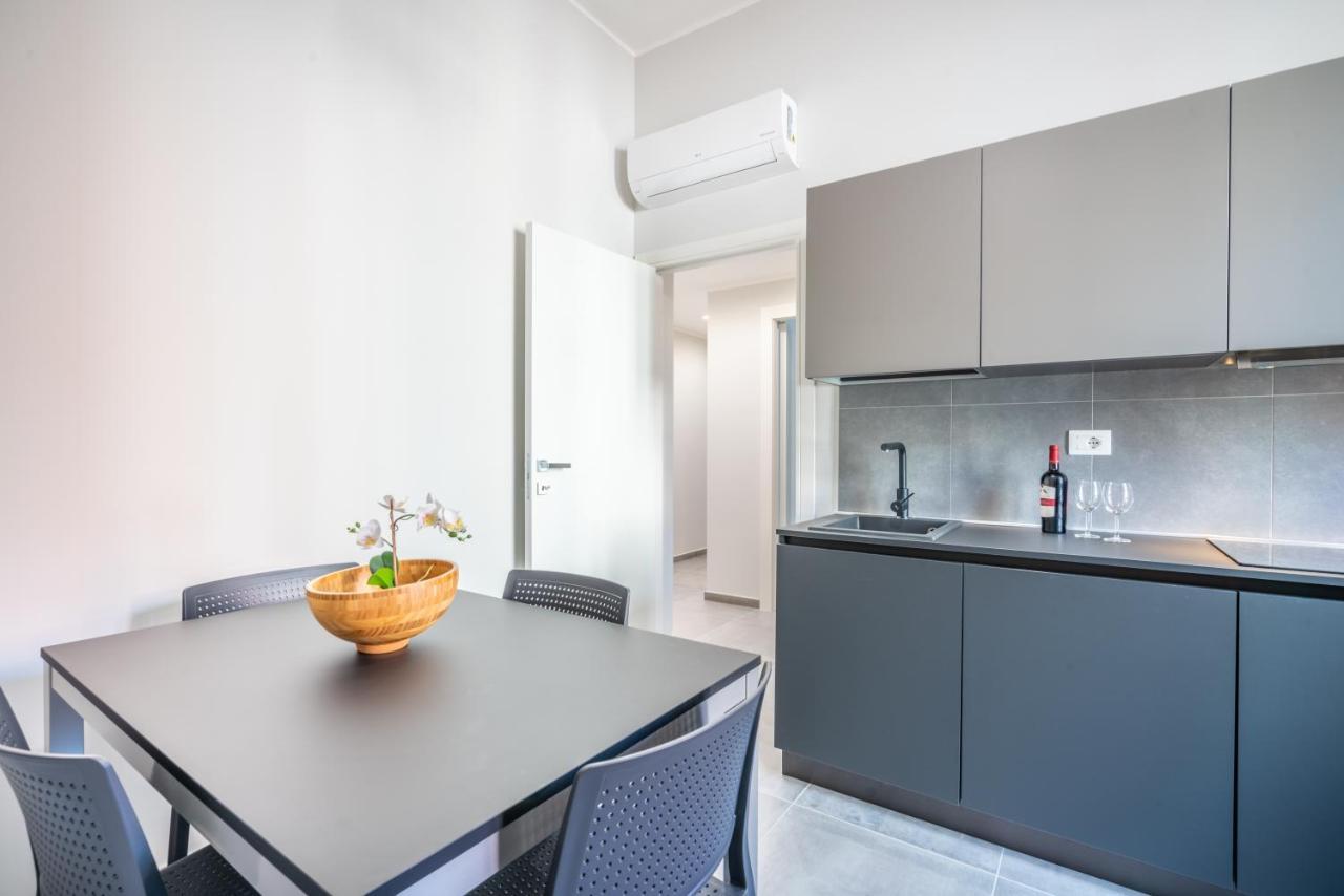 Kuzu Apts - City Center - Wifi Ac Tv Leilighet Cagliari Eksteriør bilde